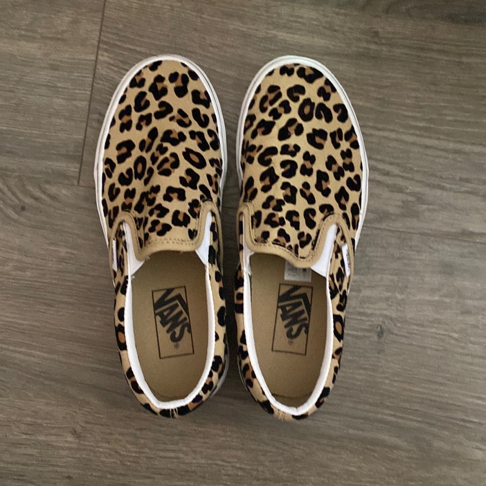 Vans Slip On Cheetah Print Women’s 6